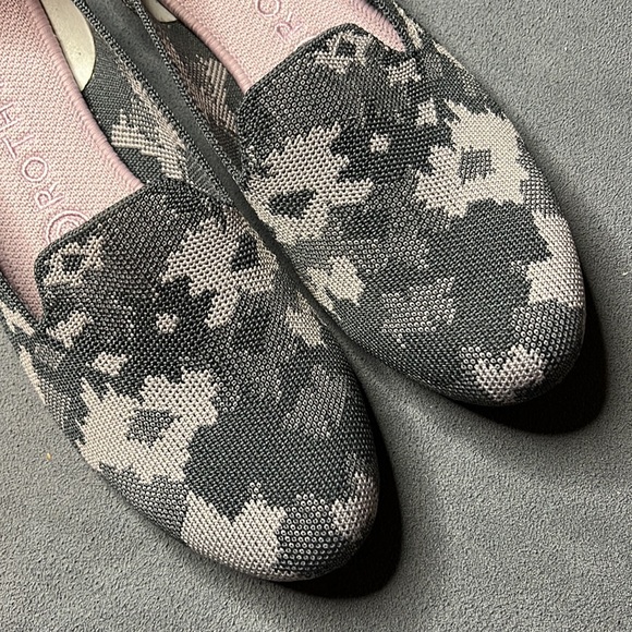 Like New Rothy's Grey Botanicamo Loafers size 9 - Picture 3 of 7